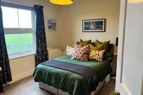 2 bedroom cottage to rent, Broad Lane, Wooburn Green, HP10