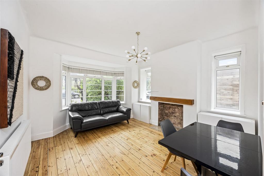Living/Dining Room