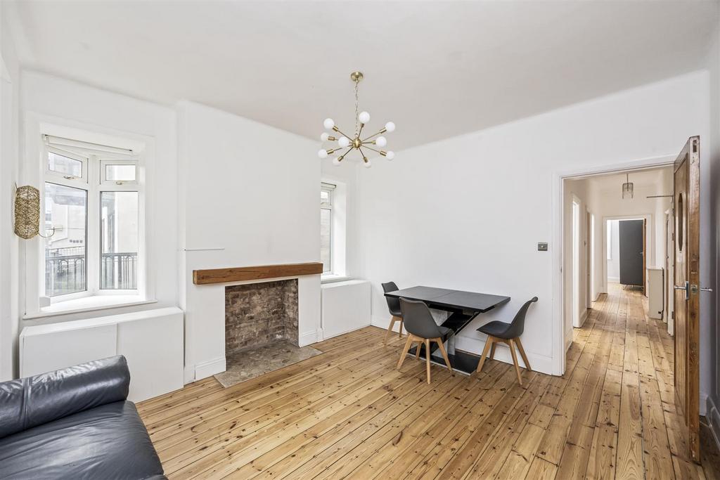 Living/Dining Room