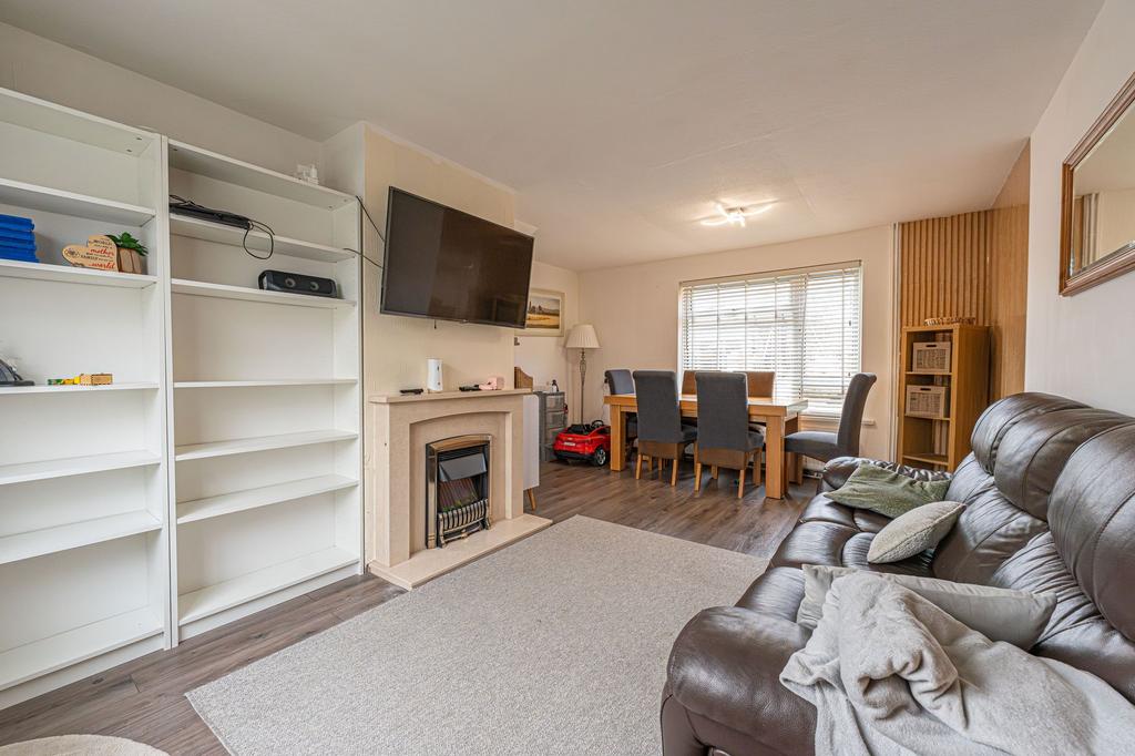 Living Room/Dining Room