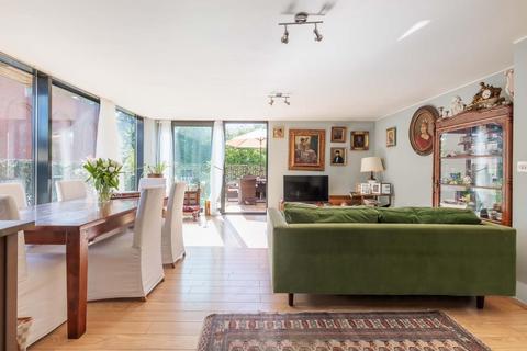 2 bedroom apartment for sale, Bazalgette Court Great West Road London
