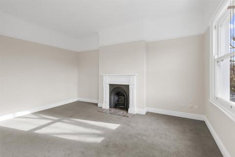 3 bedroom apartment for sale, Highlever Road London