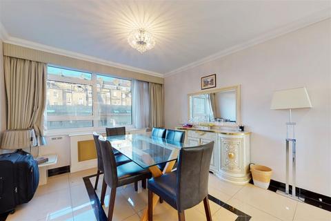 3 bedroom apartment for sale, Sussex Square Hyde Park