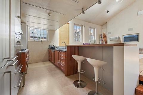 3 bedroom mews for sale, Norland Place Holland Park London
