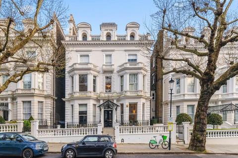undefined, Holland Park London