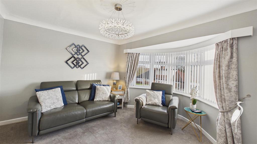 Living Room/Bedroom