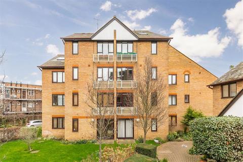 1 bedroom flat to rent, Dorney Court, Ranelagh Gardens SW6