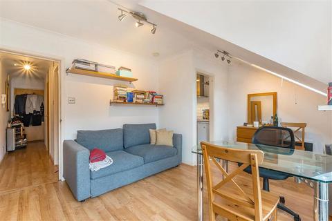 1 bedroom flat to rent, Dorney Court, Ranelagh Gardens SW6
