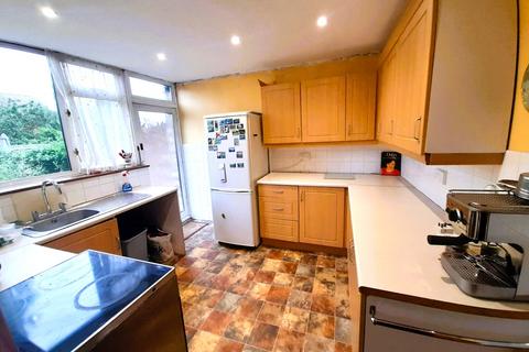 3 bedroom end of terrace house for sale, Priests Walk, Gravesend DA12