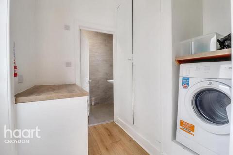 undefined, Melfort Road, THORNTON HEATH