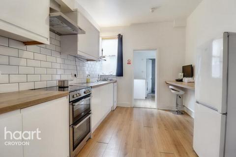 1 bedroom in a house share to rent, Melfort Road, THORNTON HEATH
