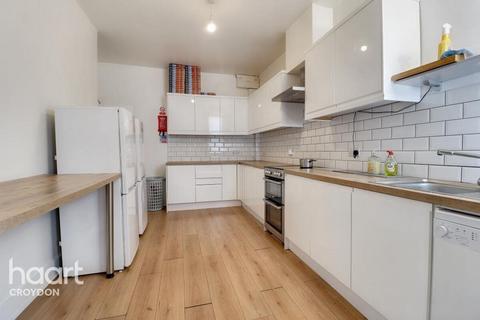 1 bedroom in a house share to rent, Melfort Road, THORNTON HEATH