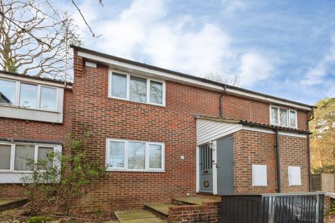 undefined, Dudley Close, Bordon, GU35