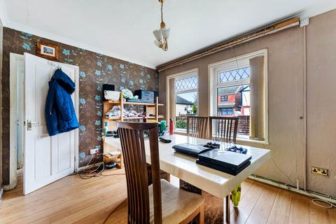 3 bedroom semi-detached house for sale, Oaklands Road, Salford