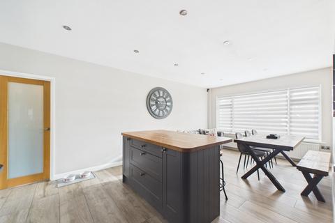 4 bedroom detached house for sale, Claverham Way, Battle, TN33
