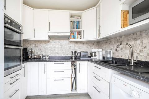2 bedroom bungalow for sale, Stapleton Court, Bognor Regis, West Sussex