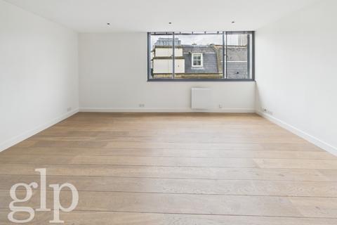 undefined, Shelton Street, Covent Garden, WC2H