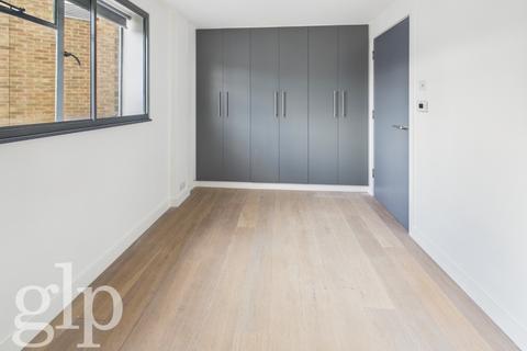 undefined, Shelton Street, Covent Garden, WC2H