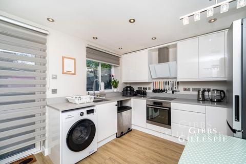 undefined, Amberley Way, Uxbridge, UB10