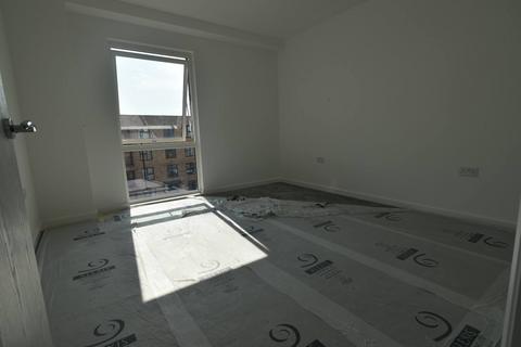 1 bedroom flat to rent, Robertson Apartments, HA1