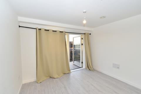 1 bedroom flat to rent, Robertson Apartments, HA1