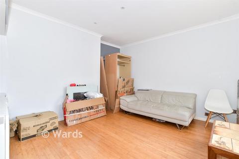 3 bedroom semi-detached house for sale, Middlesex Road, Maidstone ME15