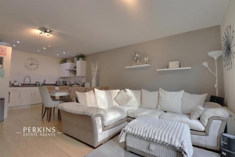 undefined, Northolt, UB5