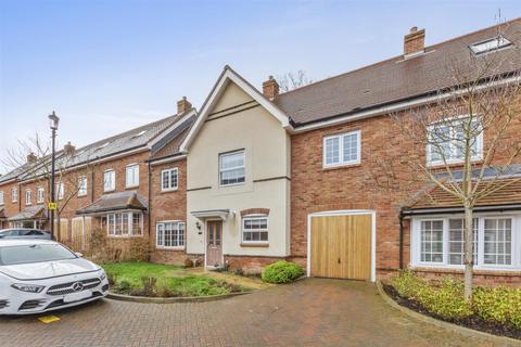 3 bedroom semi-detached house for sale, De Havilland Court, High Wycombe HP13