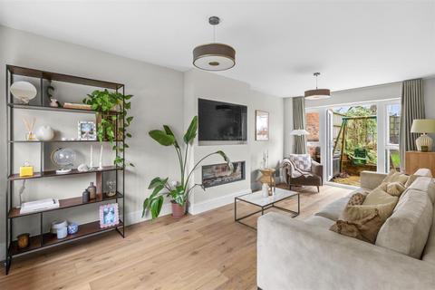 3 bedroom semi-detached house for sale, De Havilland Court, High Wycombe HP13