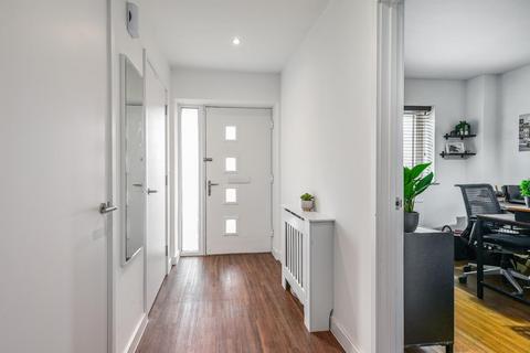 4 bedroom townhouse for sale, Oakenshaw Reach, Basingstoke RG24