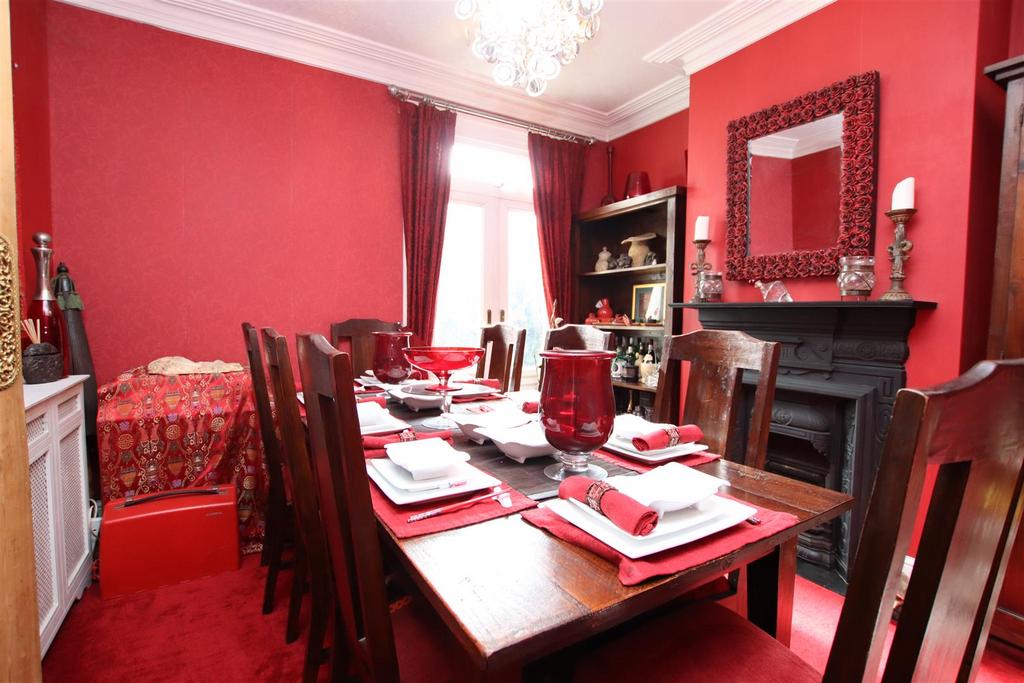 Dining room, fireplace