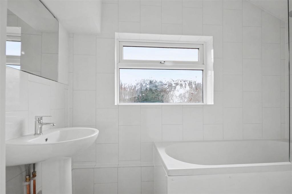 Bathroom (4).jpeg