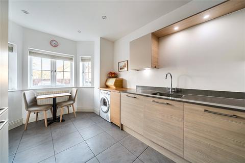 4 bedroom semi-detached house for sale, Trenchard Close, Hersham, KT12