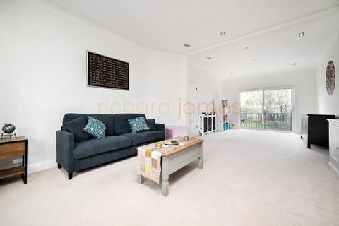 4 bedroom semi-detached house for sale, Longfield Avenue, Mill Hill, NW7