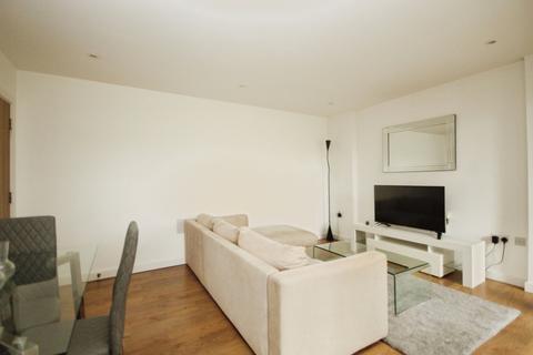 2 bedroom apartment to rent, Talbot Close, Mitcham, CR4