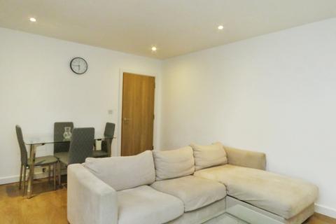 2 bedroom apartment to rent, Talbot Close, Mitcham, CR4