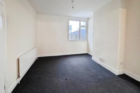undefined, North Avenue, Southend-On-Sea