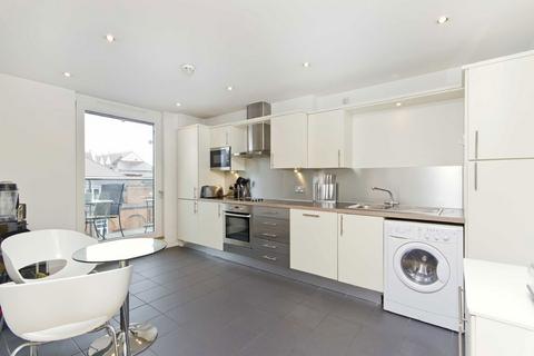 2 bedroom flat to rent, Brewhouse Yard, London EC1V