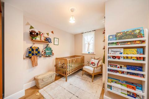 2 bedroom flat for sale, Lordship Lane, London SE22