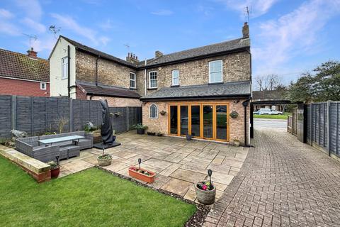 3 bedroom semi-detached house for sale, Watling Street, Leighton Buzzard LU7