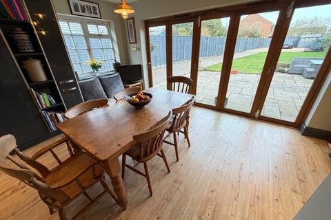 3 bedroom semi-detached house for sale, Watling Street, Leighton Buzzard LU7