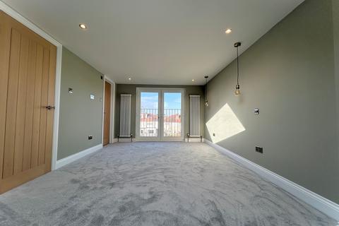 undefined, The Causeway, Carshalton, SM5