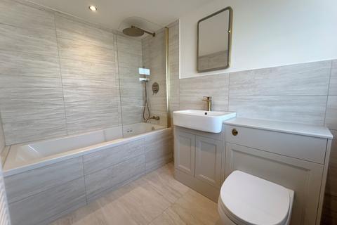 undefined, The Causeway, Carshalton, SM5