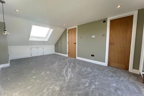 undefined, The Causeway, Carshalton, SM5