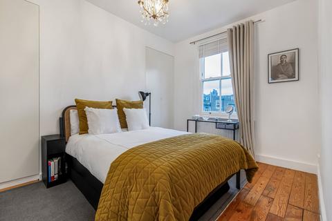 2 bedroom duplex for sale, Caedmon Road, Islington, London, N7