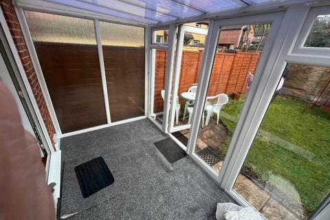 2 bedroom end of terrace house to rent, Harcombe Close, Canford Heath, Poole