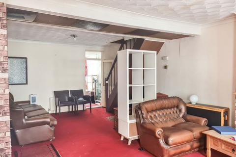 2 bedroom terraced house for sale, 104 Dale Street, Chatham, Kent, ME4 6QH