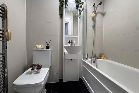2 bedroom apartment to rent, Church Street, Enfield, EN2