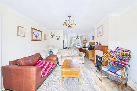 undefined, Aldiss Avenue, Dereham