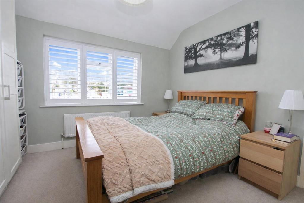 Bed1 b